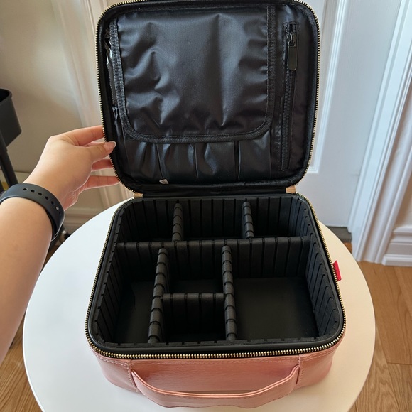 [SOLD] Makeup Organizer Bag 💄👛💼 - Picture 1 of 3